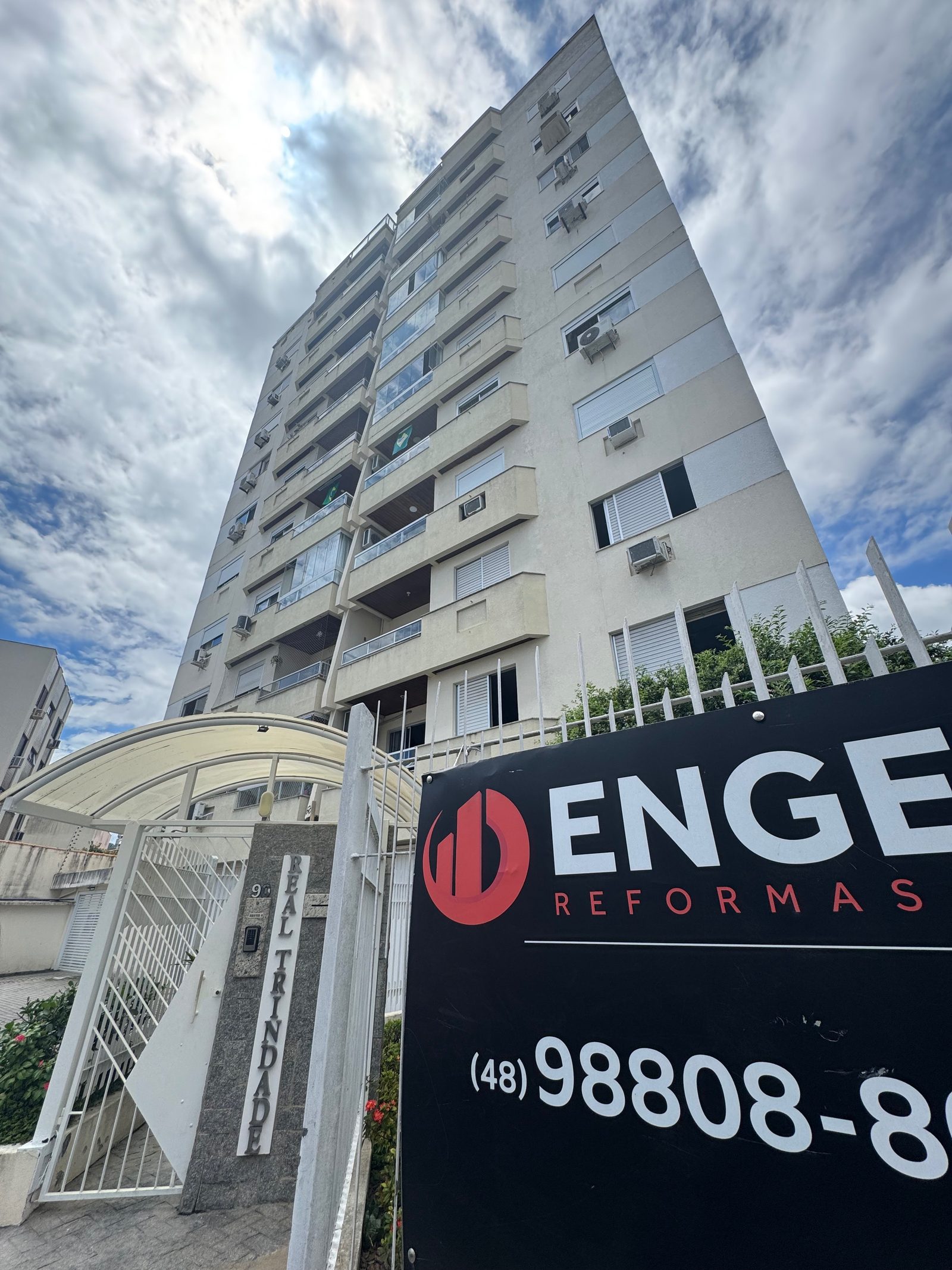 Fachada recuperada — Real Trindade